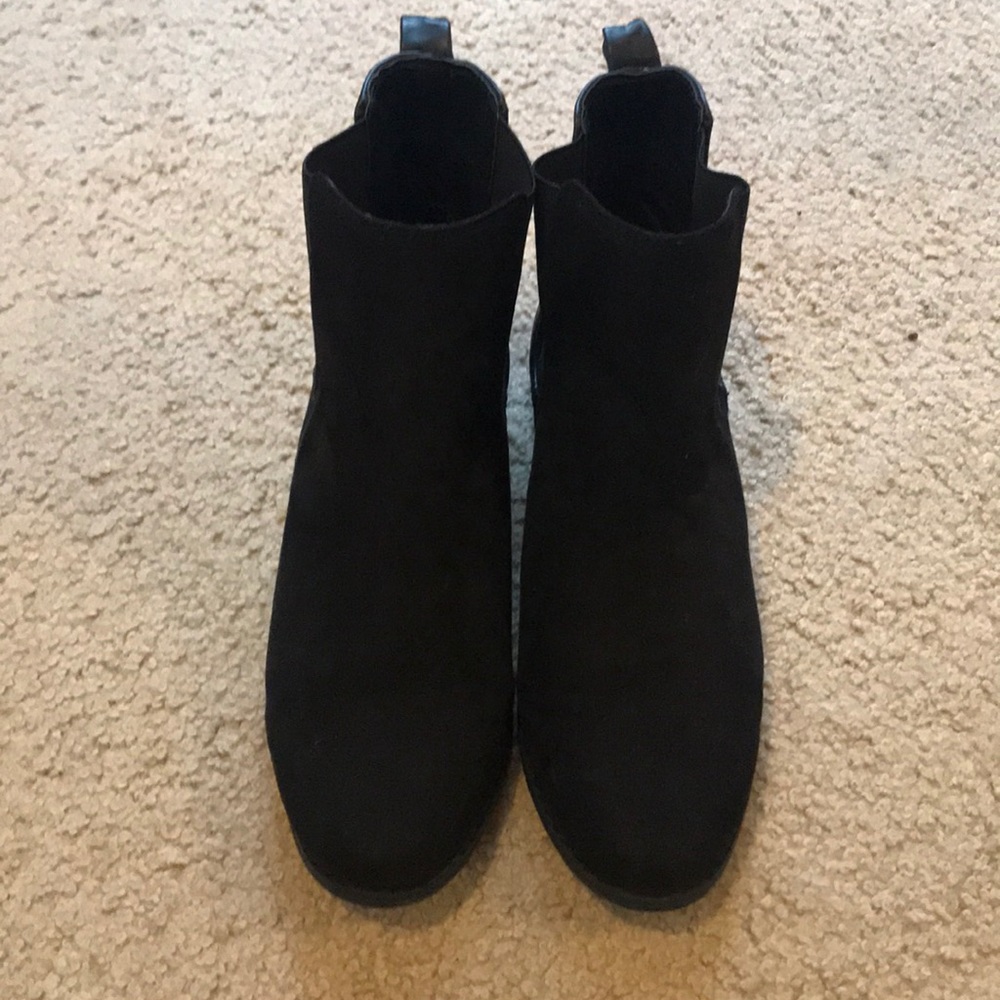 Black Chelsea Boots